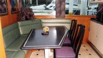 TURNIN LEFT -  Galley dinette